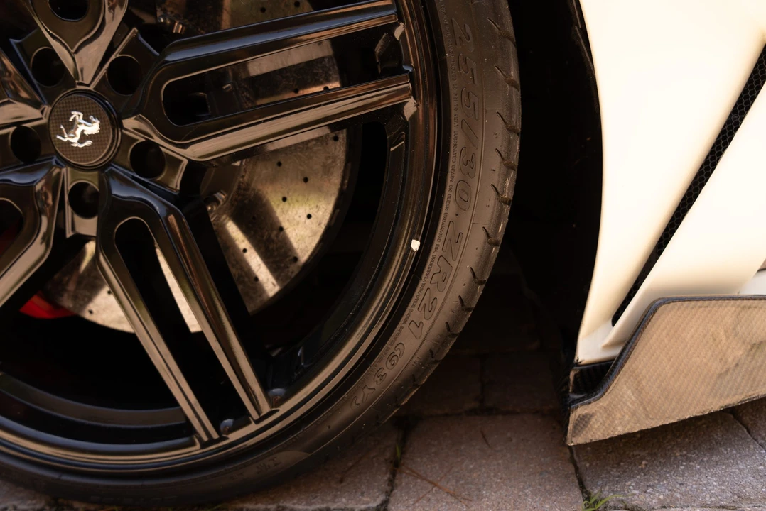 2014 Ferrari F12berlinetta - Image 28 of 31