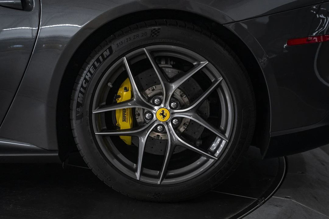 2014 Ferrari F12berlinetta - Image 18 of 31
