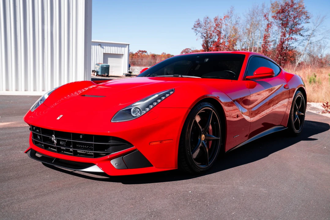 2014 Ferrari F12berlinetta - Image 2 of 31