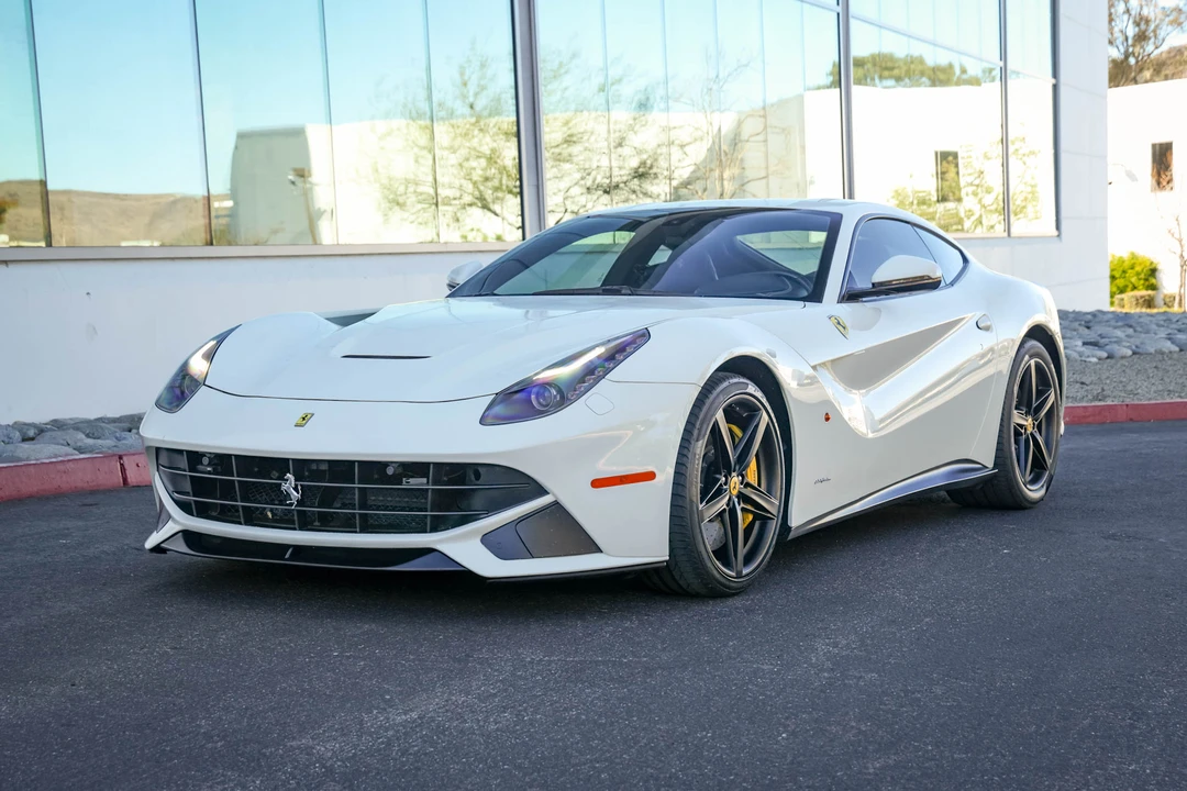 2014 Ferrari F12berlinetta - Image 3 of 31