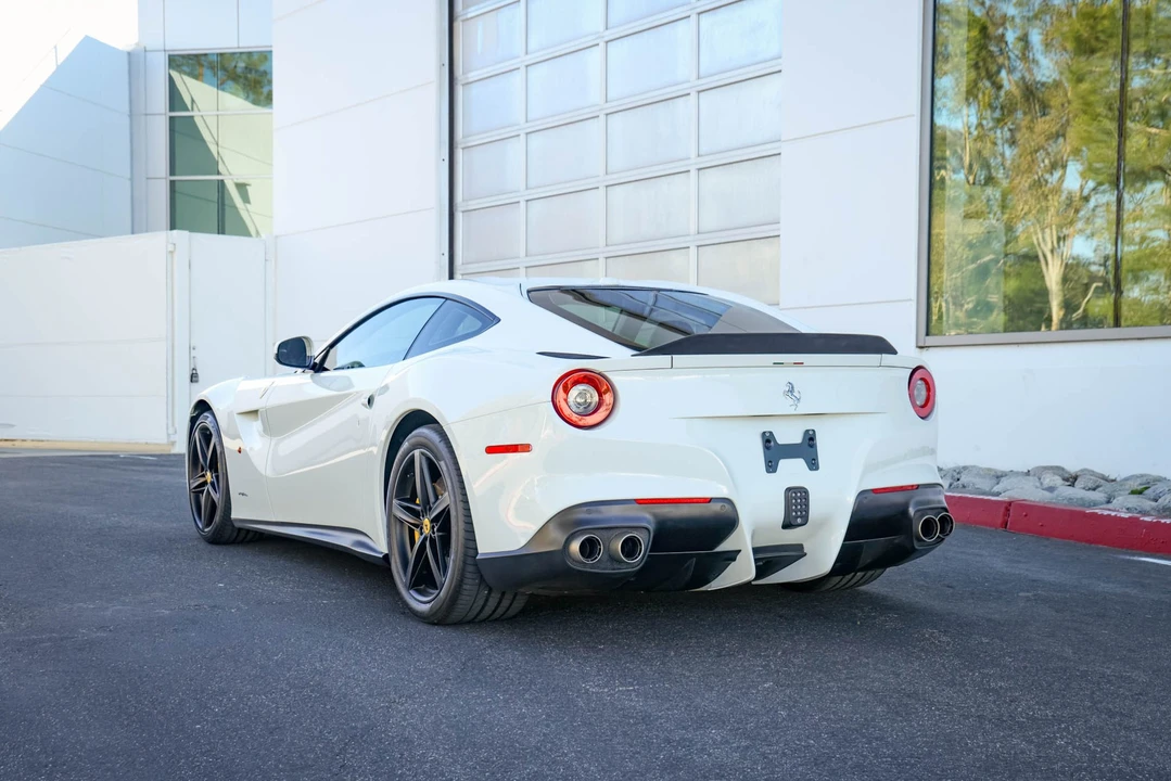 2014 Ferrari F12berlinetta - Image 12 of 31
