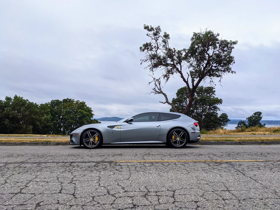 2014 Ferrari FF - Image 18 of 21