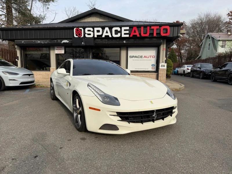 2014 Ferrari FF - Image 5 of 12