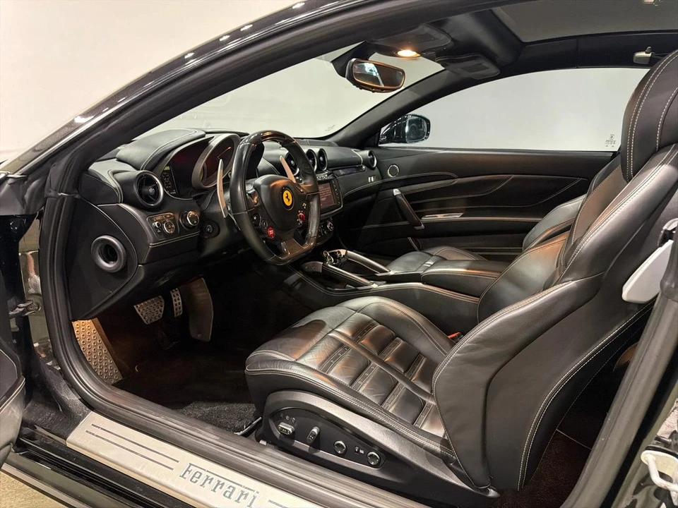 2014 Ferrari FF - Image 24 of 31