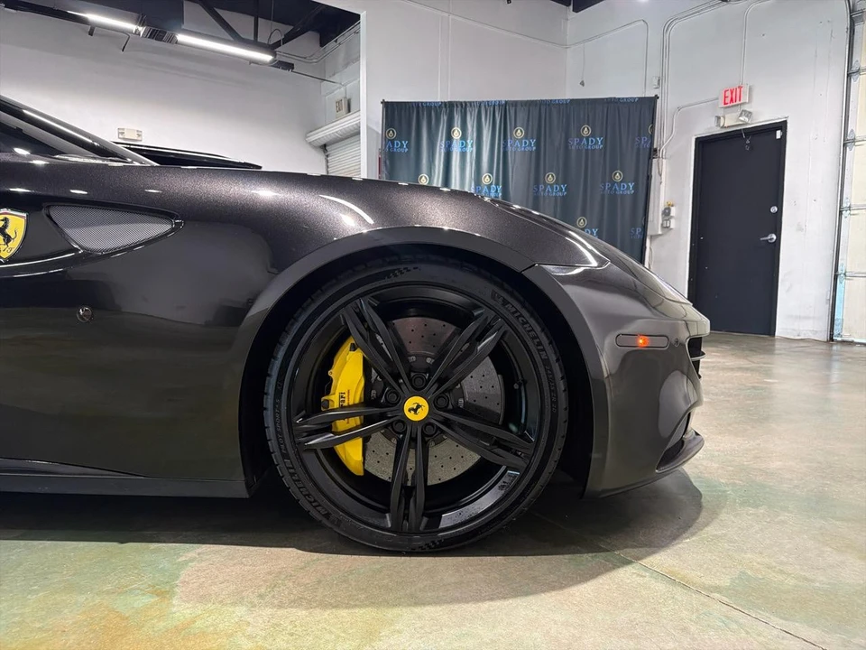 2014 Ferrari FF - Image 12 of 31