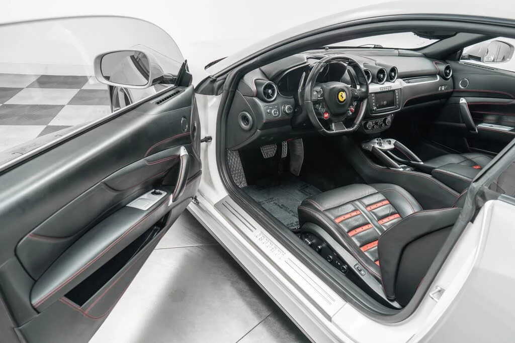 2014 Ferrari FF - Image 22 of 31