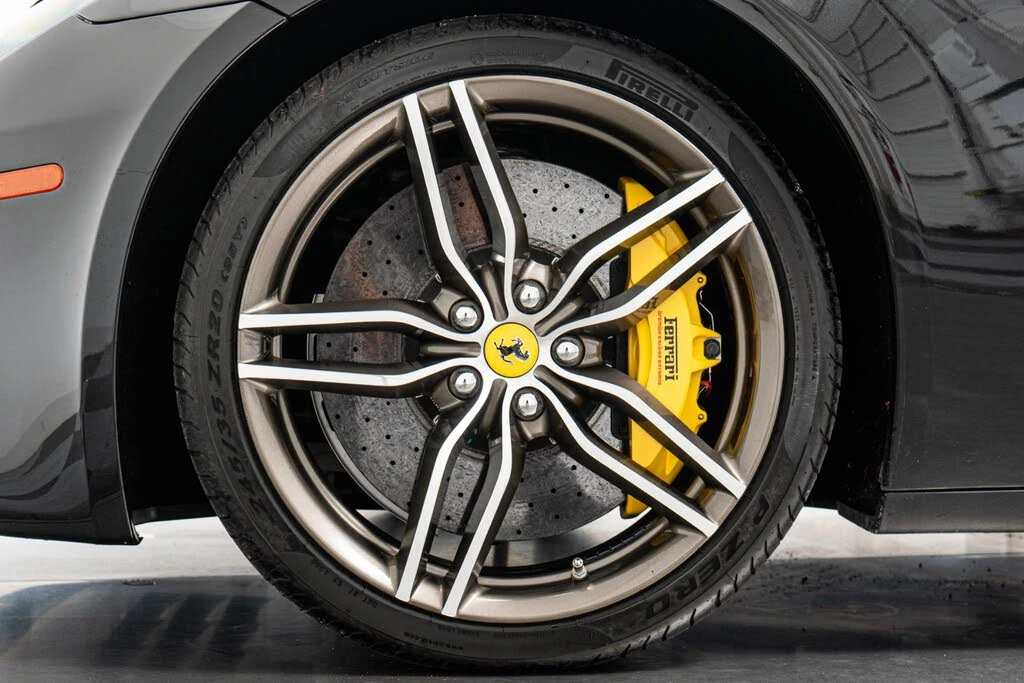 2014 Ferrari FF - Image 10 of 31