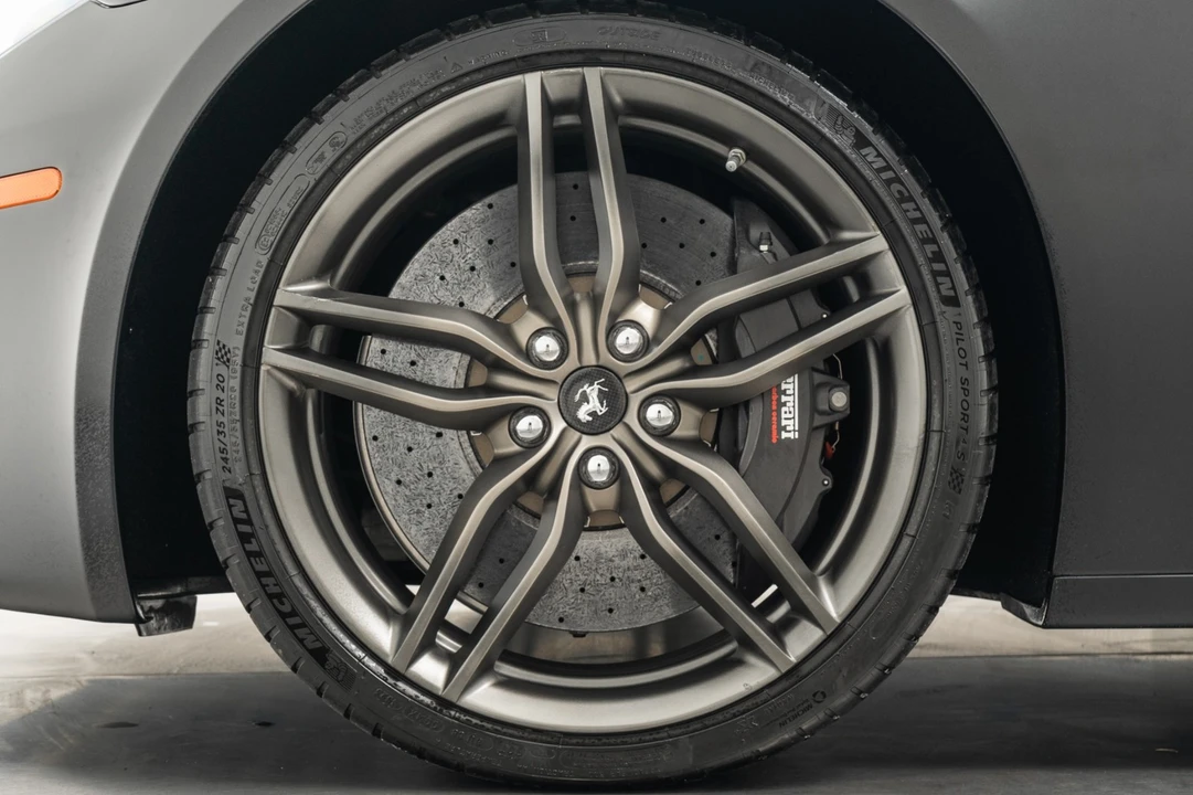 2014 Ferrari FF - Image 10 of 12
