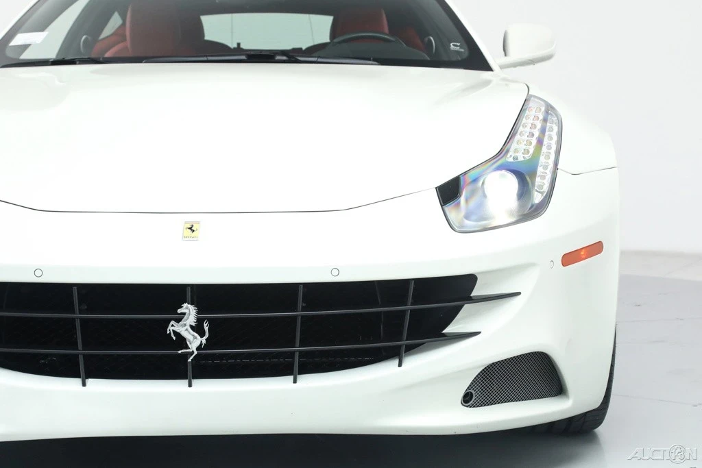2014 Ferrari FF - Image 13 of 21