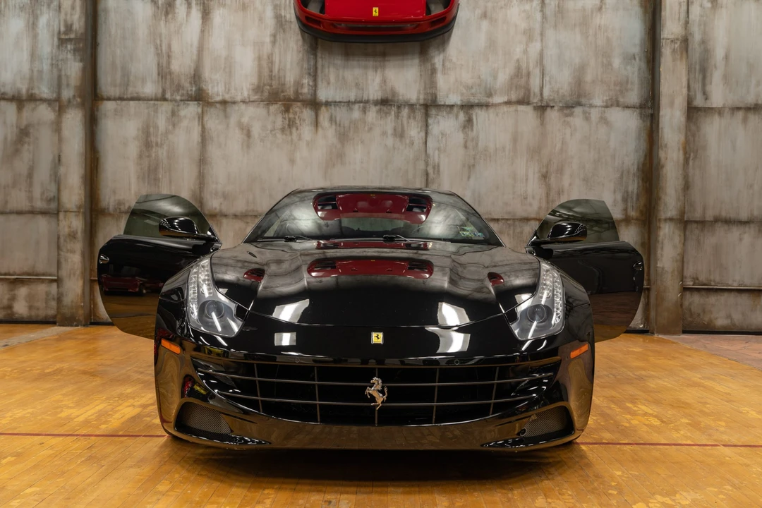 2014 Ferrari FF - Image 7 of 31