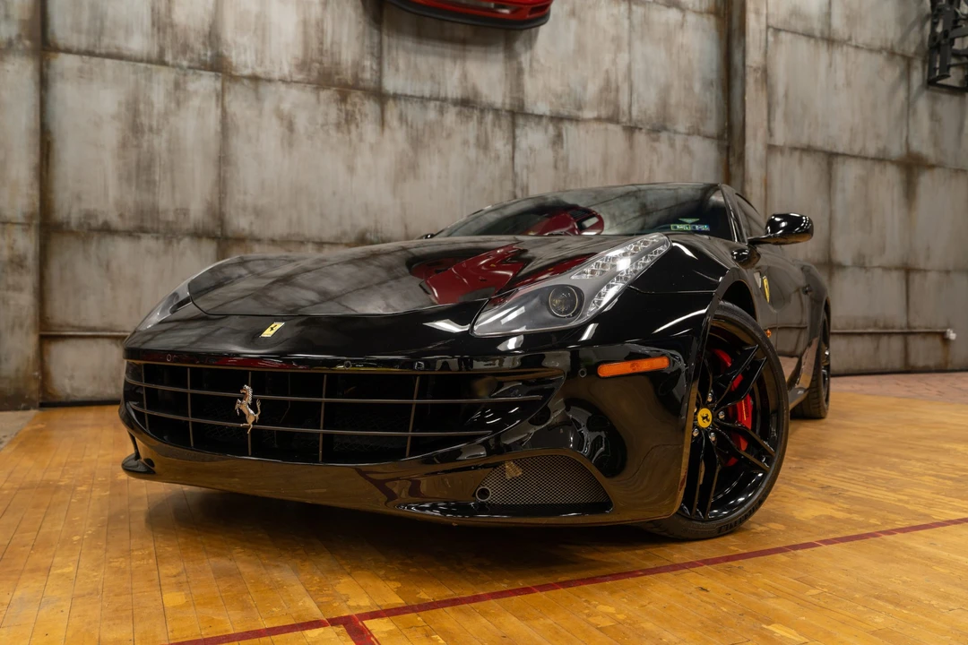 2014 Ferrari FF - Image 8 of 31