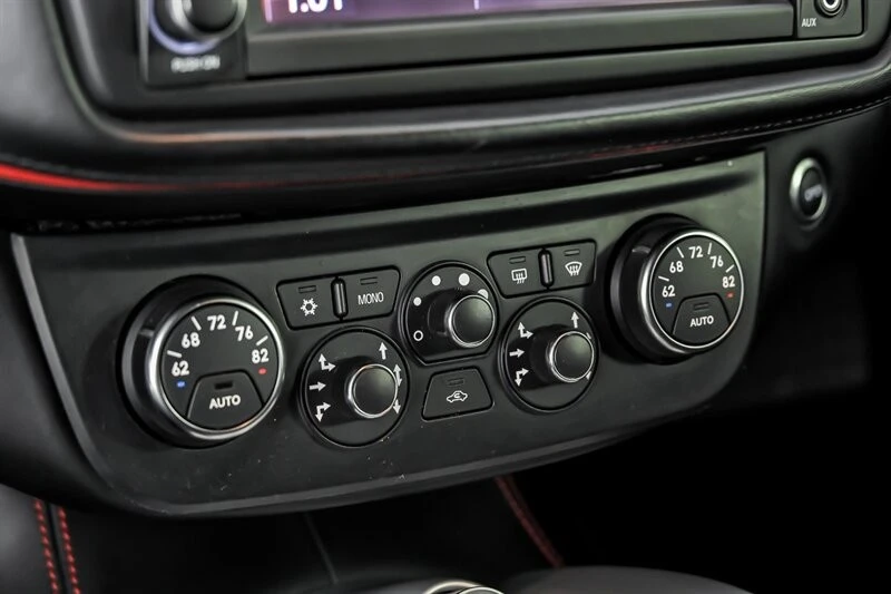 2014 Ferrari FF - Image 30 of 31