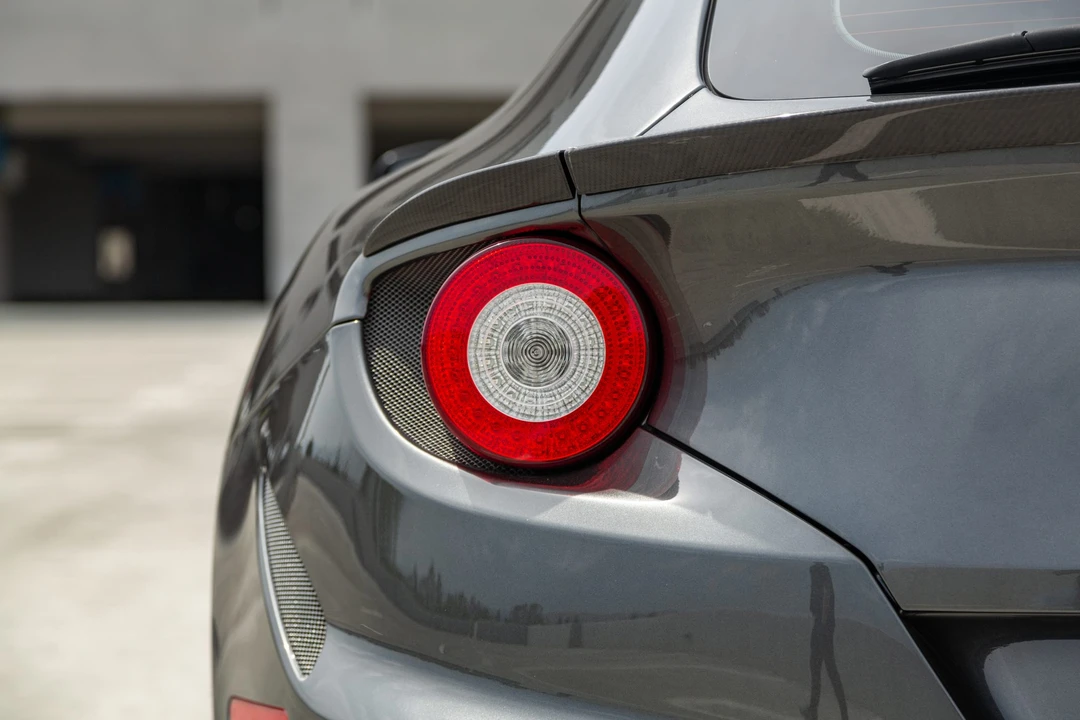 2014 Ferrari FF - Image 22 of 31
