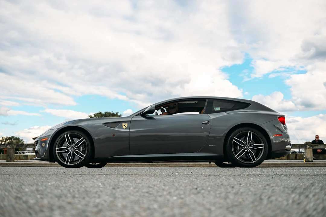 2014 Ferrari FF - Image 3 of 31