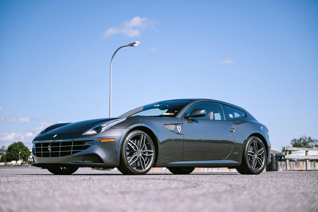 2014 Ferrari FF - Image 14 of 31
