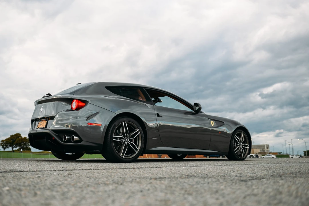 2014 Ferrari FF - Image 18 of 31