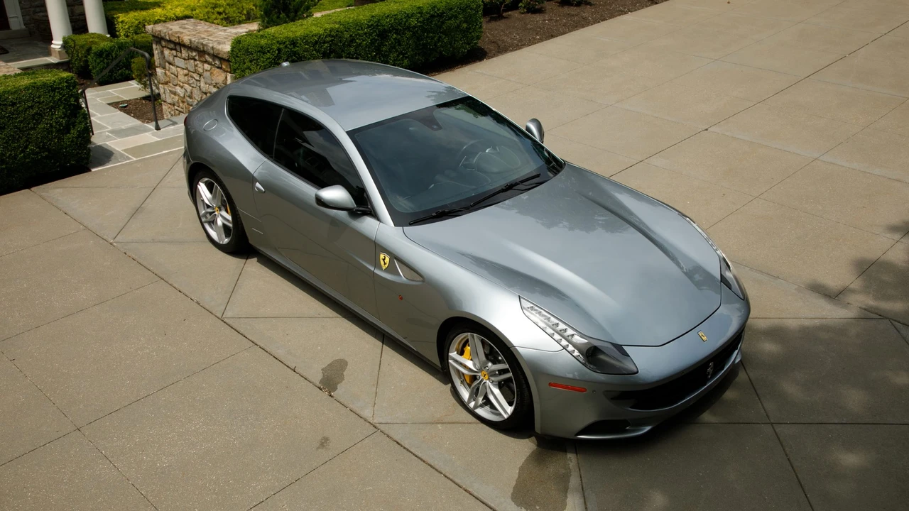 2014 Ferrari FF - Image 10 of 31