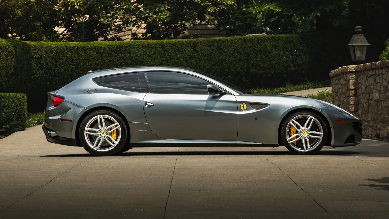 2014 Ferrari FF - Image 11 of 31