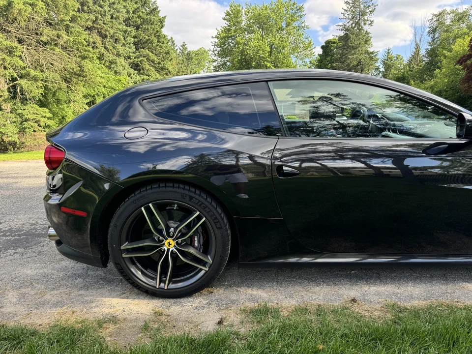 2014 Ferrari FF - Image 19 of 31