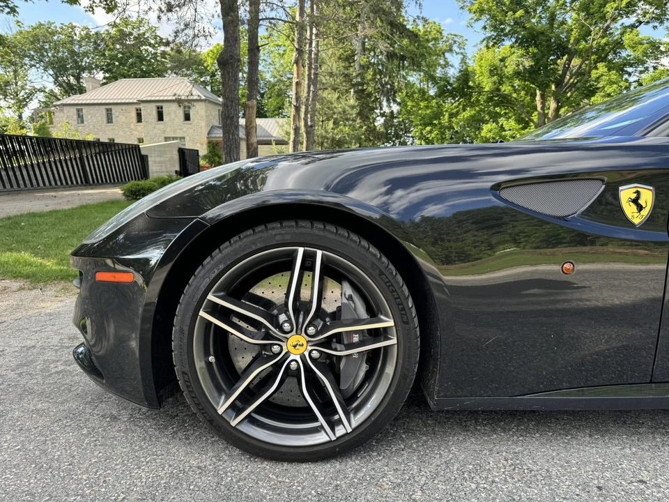 2014 Ferrari FF - Image 16 of 31