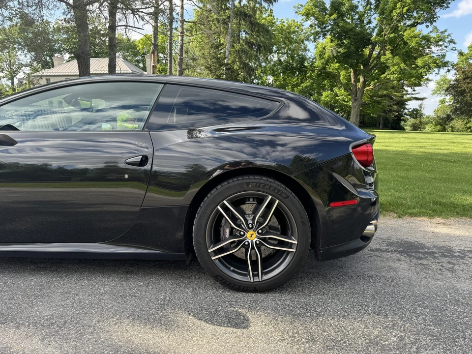 2014 Ferrari FF - Image 17 of 31