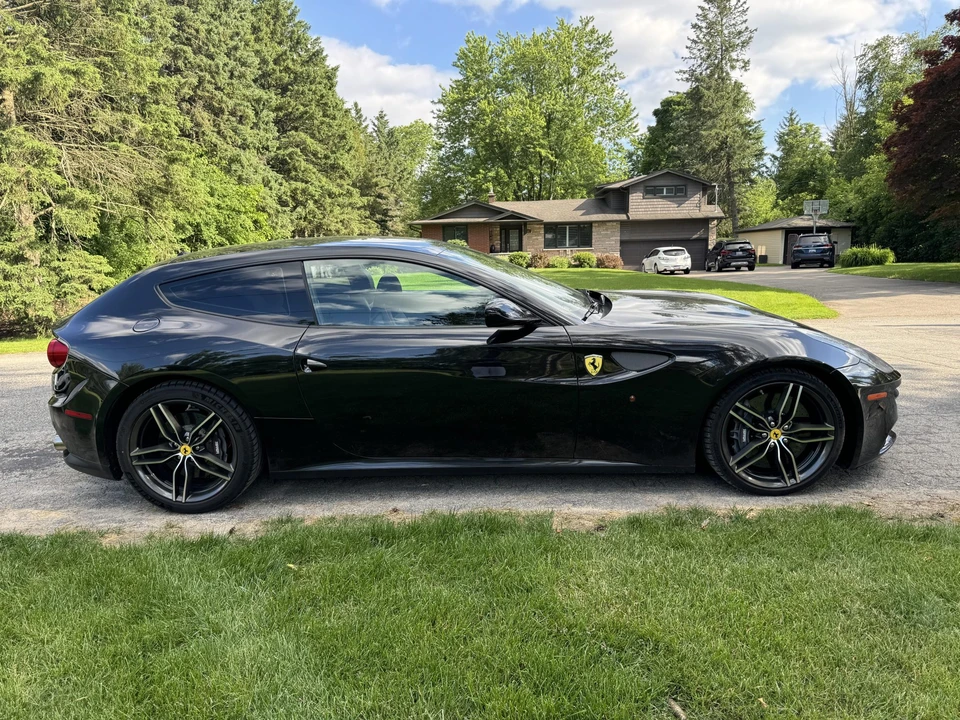 2014 Ferrari FF - Image 11 of 31