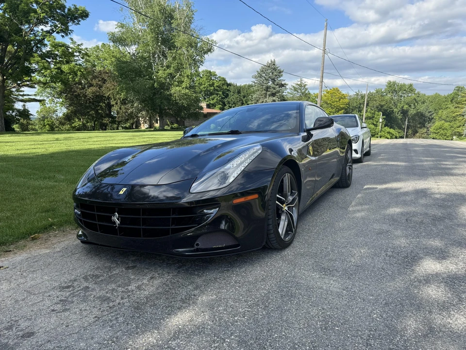 2014 Ferrari FF - Image 2 of 31