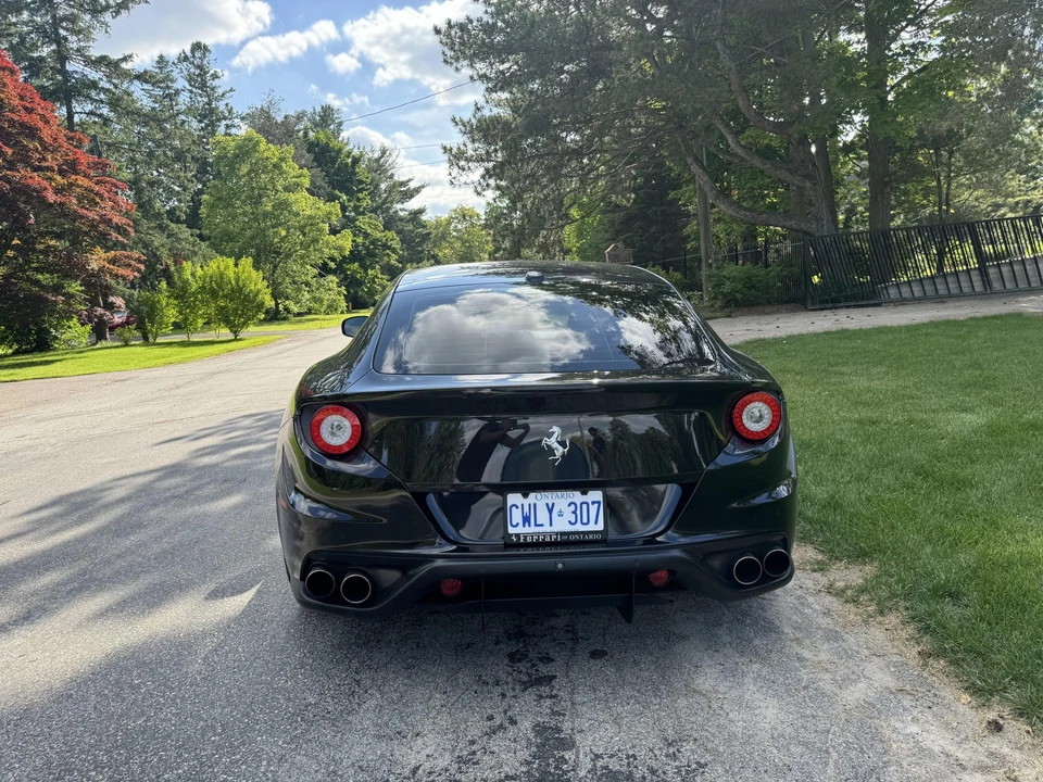 2014 Ferrari FF - Image 7 of 31