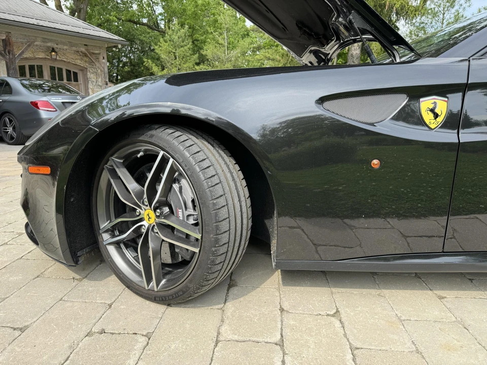 2014 Ferrari FF - Image 30 of 31