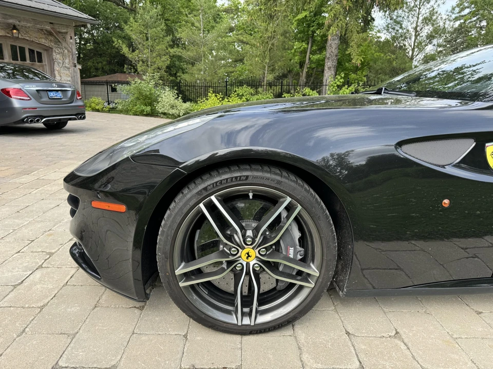 2014 Ferrari FF - Image 29 of 31