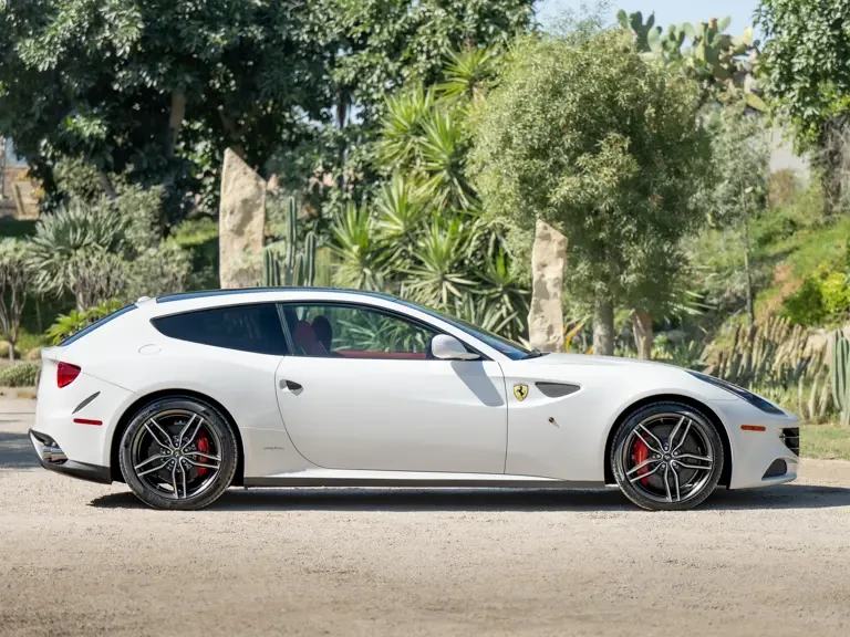 2014 Ferrari FF - Image 6 of 31