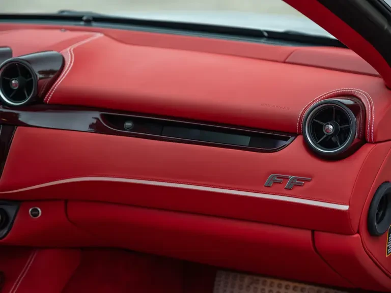 2014 Ferrari FF - Image 18 of 31