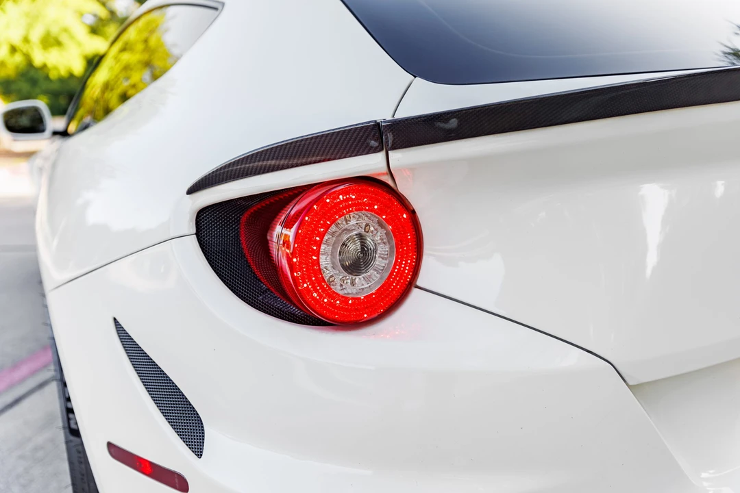 2014 Ferrari FF - Image 28 of 31