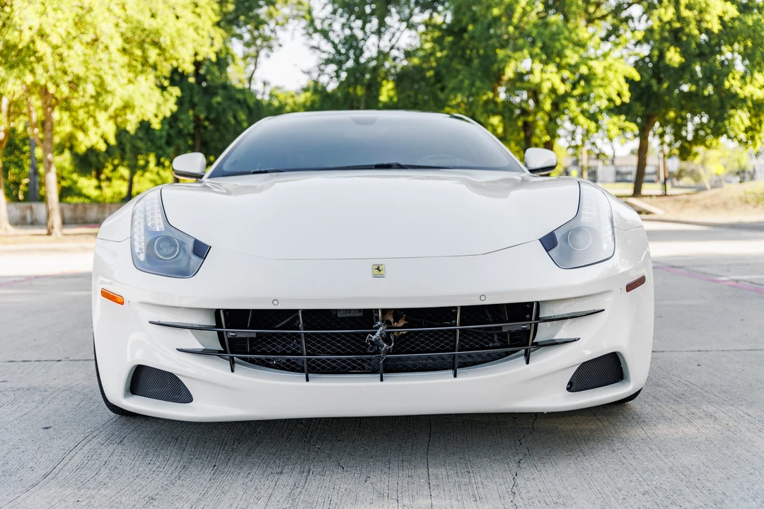 2014 Ferrari FF - Image 10 of 31