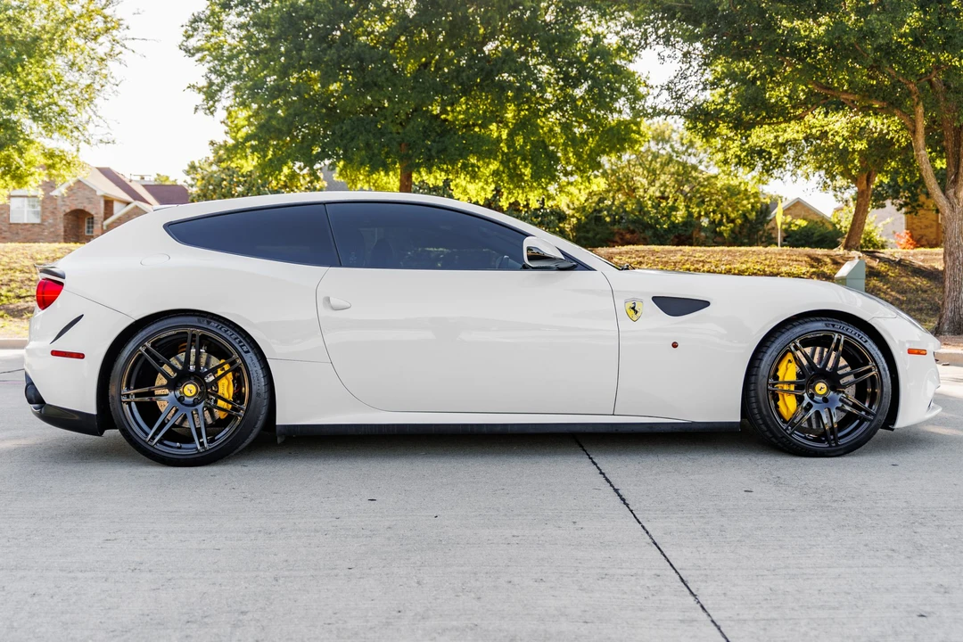 2014 Ferrari FF - Image 8 of 31