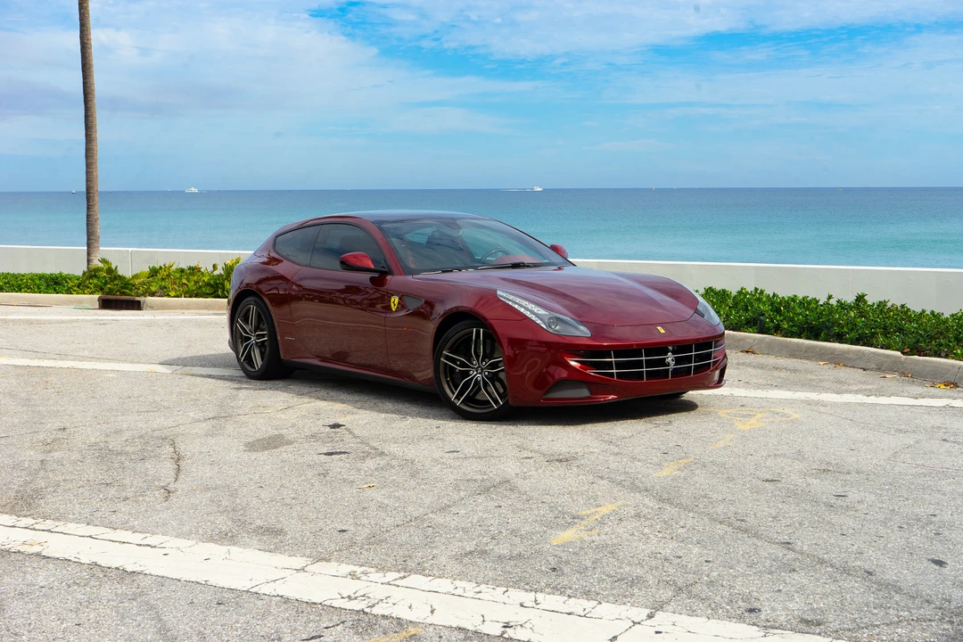 2014 Ferrari FF - Image 25 of 31