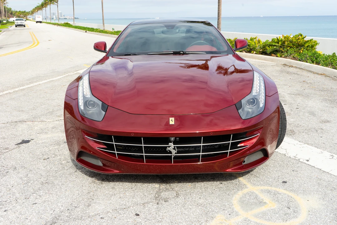 2014 Ferrari FF - Image 5 of 31