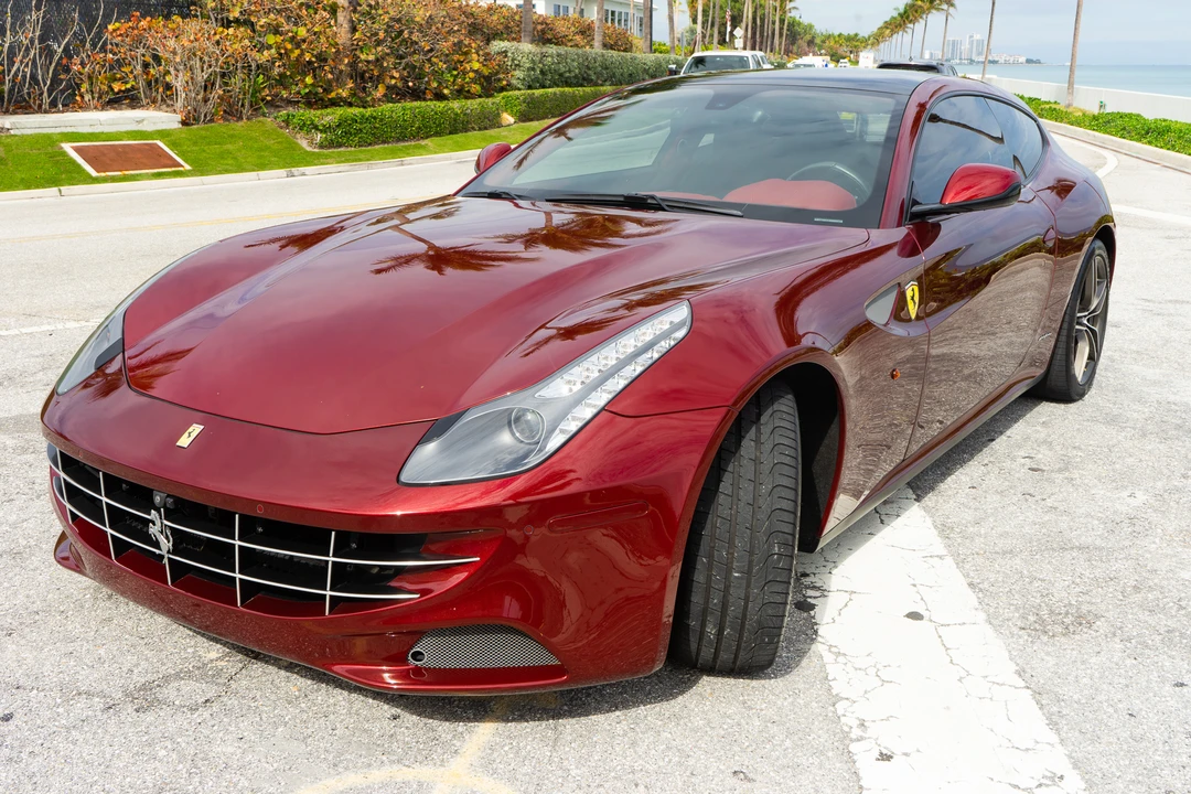 2014 Ferrari FF - Image 7 of 31