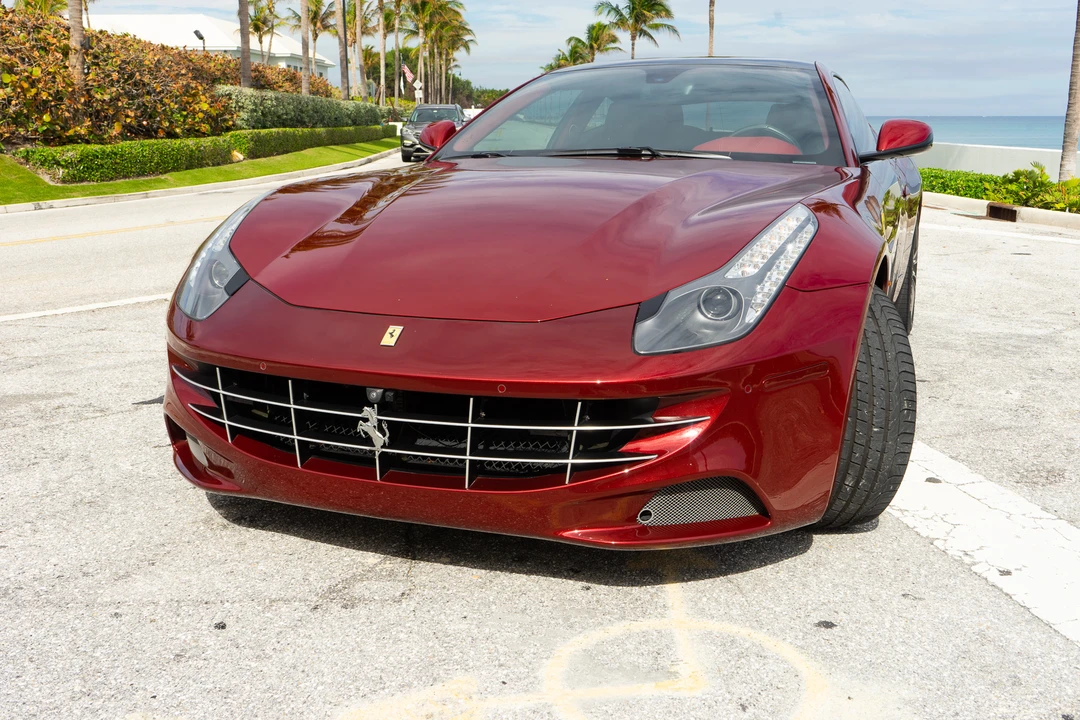 2014 Ferrari FF - Image 6 of 31