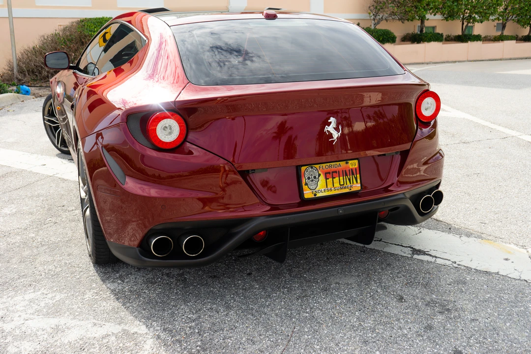 2014 Ferrari FF - Image 12 of 31