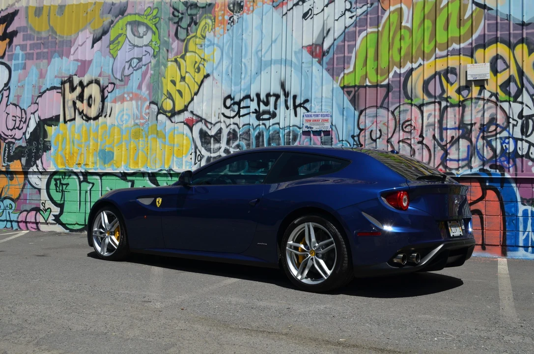 2014 Ferrari FF - Image 27 of 31