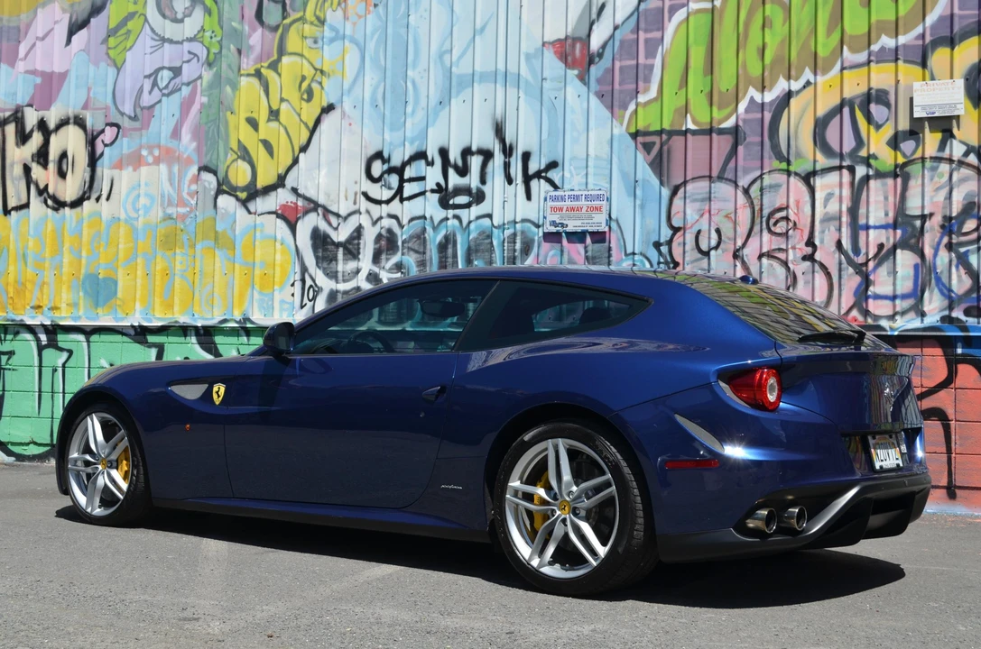 2014 Ferrari FF - Image 25 of 31