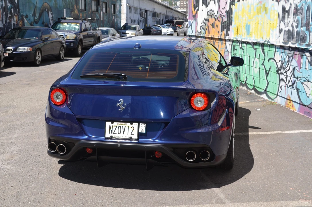 2014 Ferrari FF - Image 17 of 31