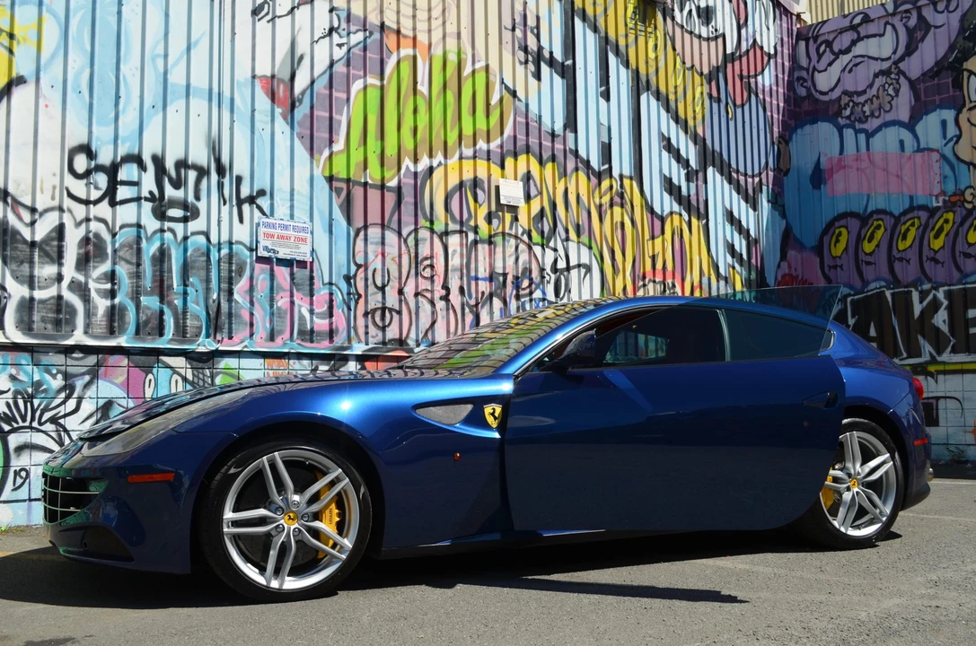 2014 Ferrari FF - Image 3 of 31