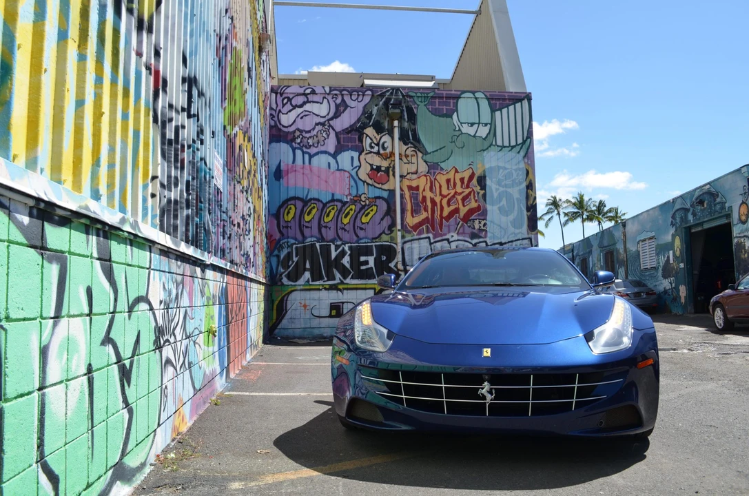 2014 Ferrari FF - Image 8 of 31