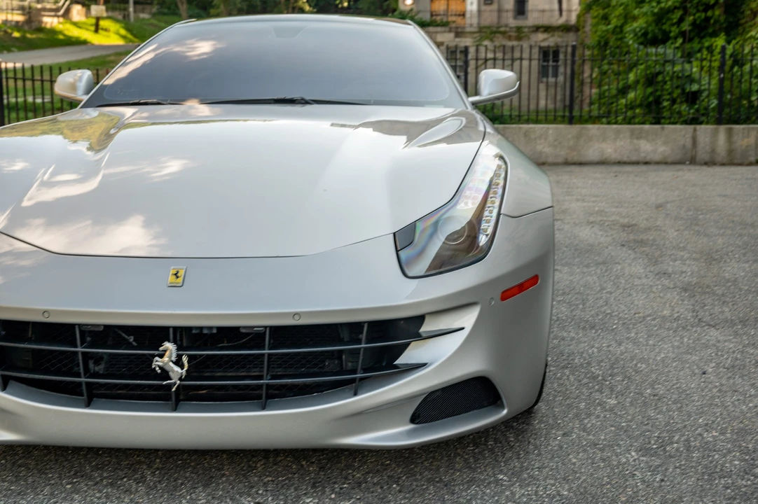 2014 Ferrari FF - Image 14 of 31