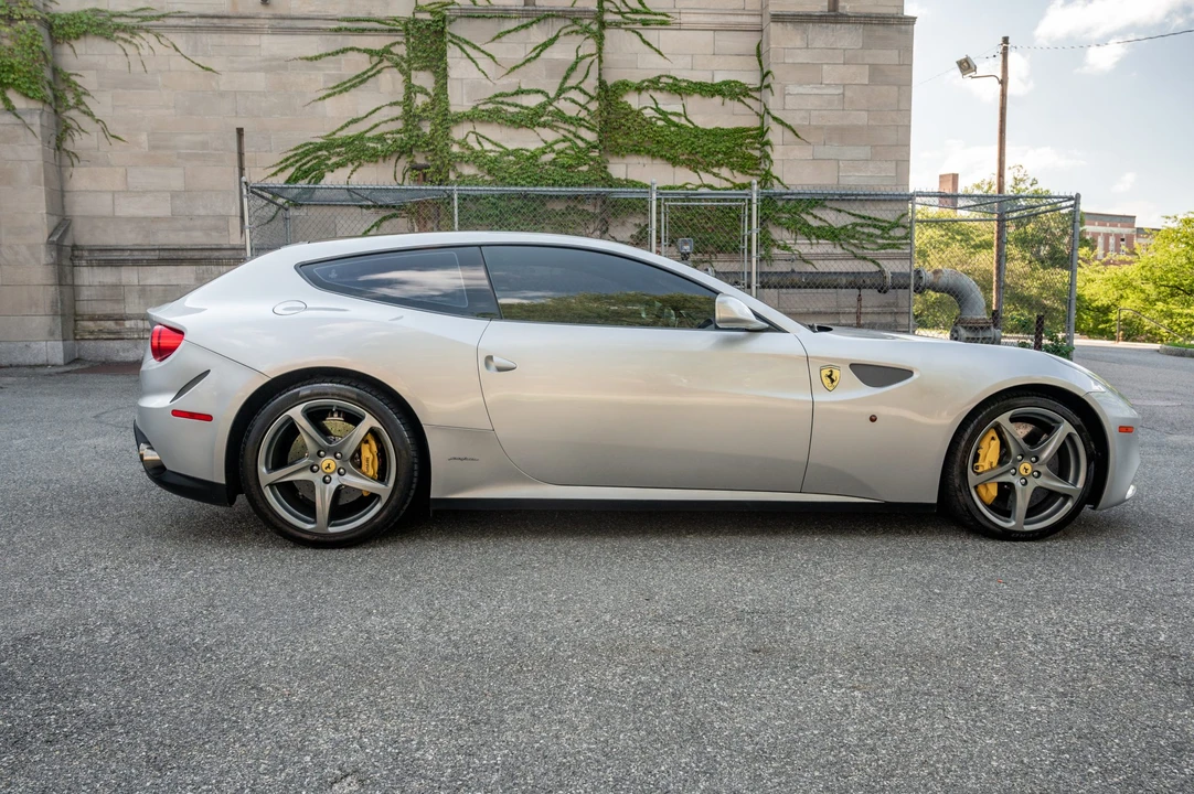 2014 Ferrari FF - Image 5 of 31
