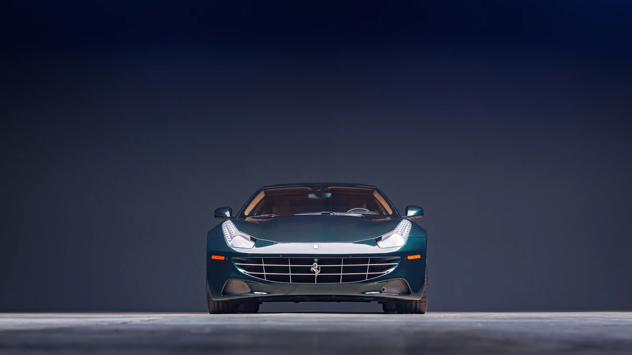 2014 Ferrari FF - Image 6 of 31