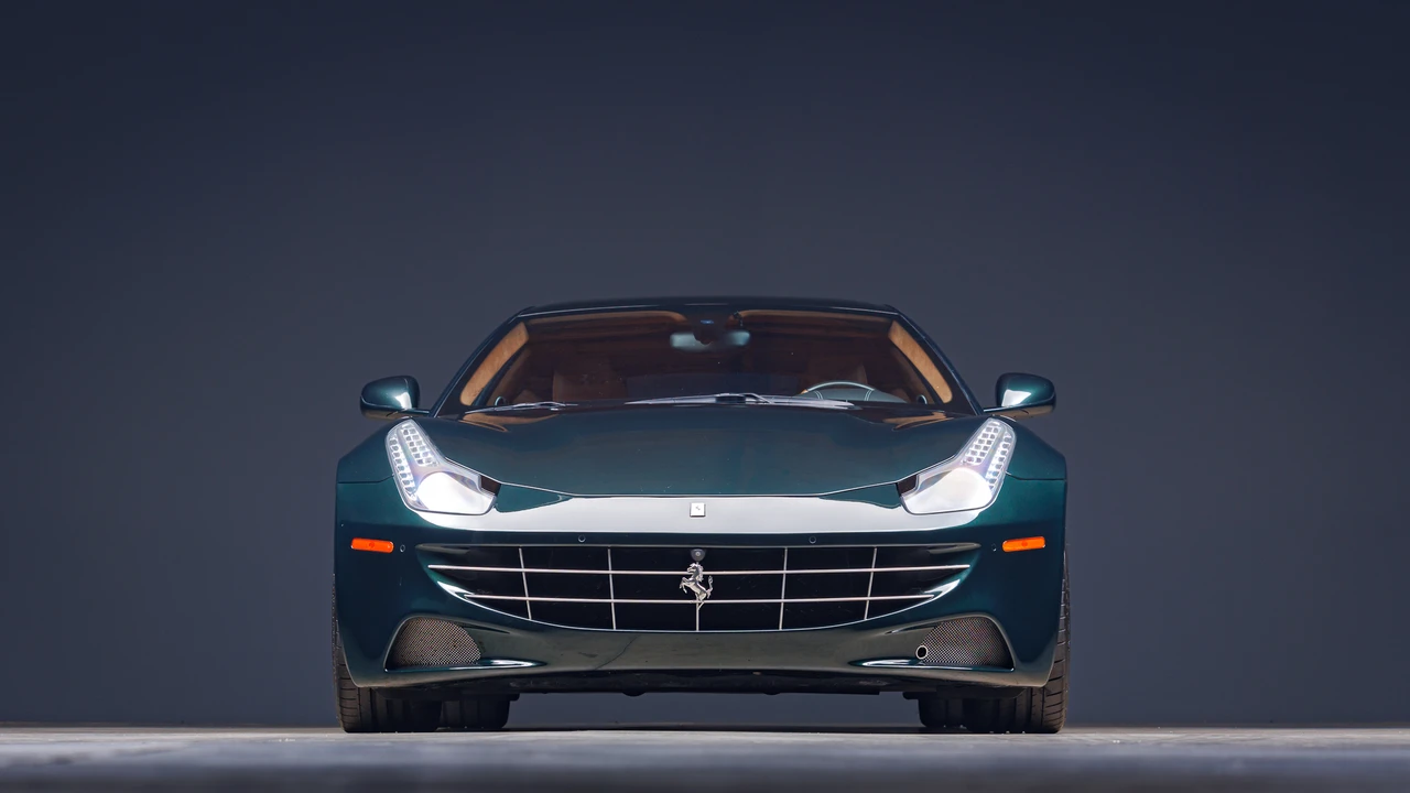 2014 Ferrari FF - Image 8 of 31