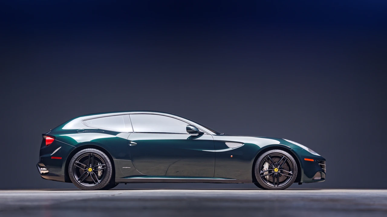 2014 Ferrari FF - Image 16 of 31